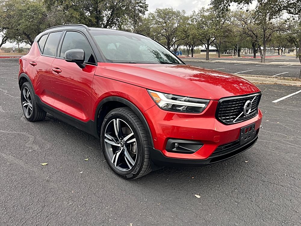 2019 Volvo XC40 R-Design's photo