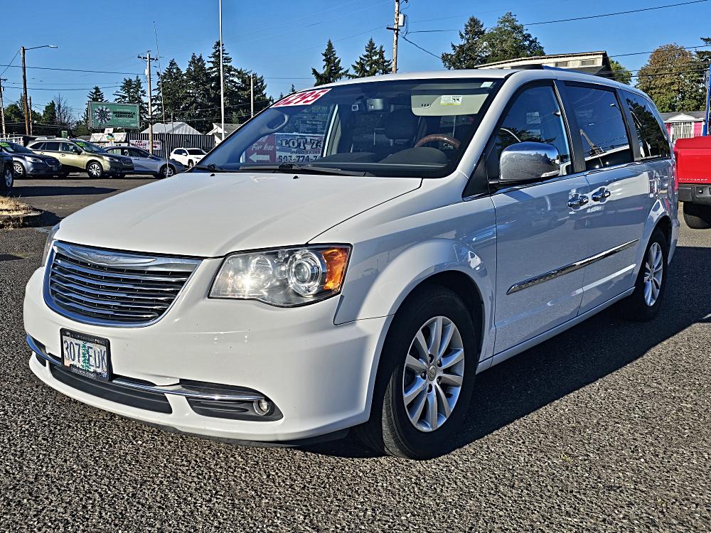 2015 Chrysler Town & Country