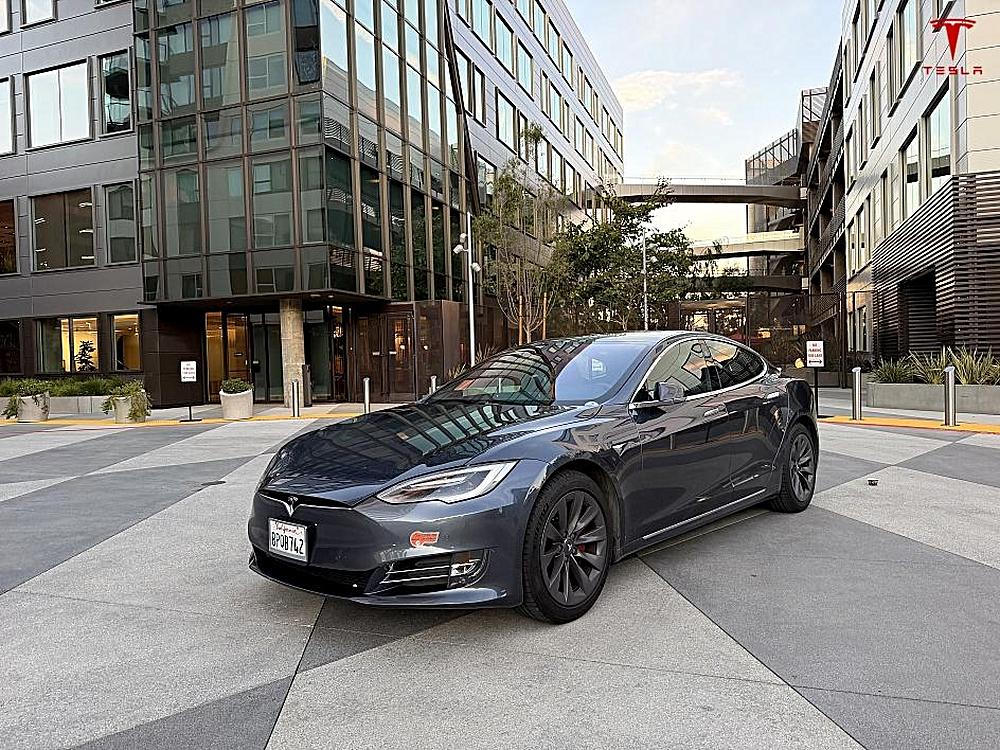 2020 Tesla Model S Long Range Plus