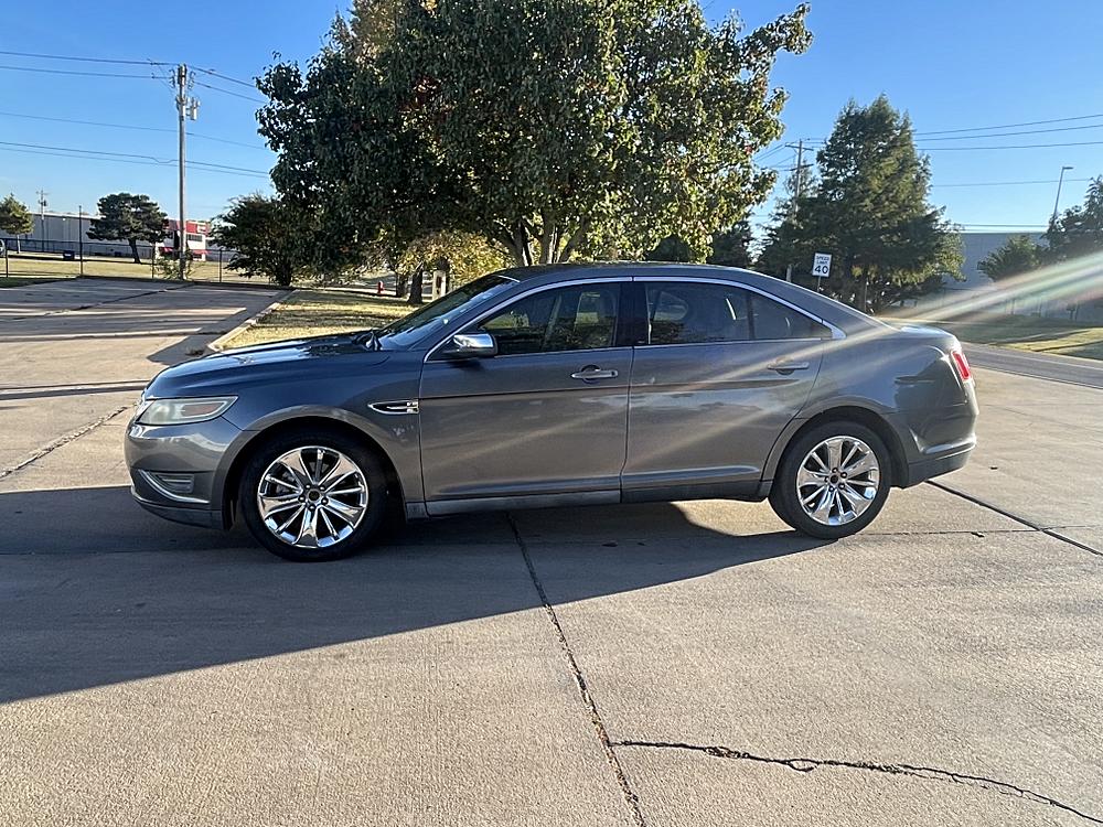 2011 Ford Taurus Limited
