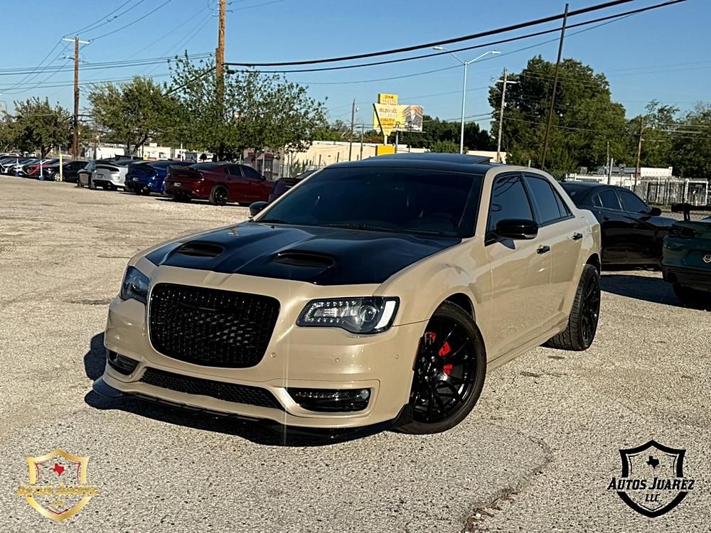 2021 Chrysler 300