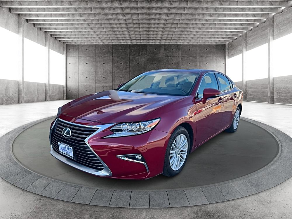 2016 Lexus ES 350's photo