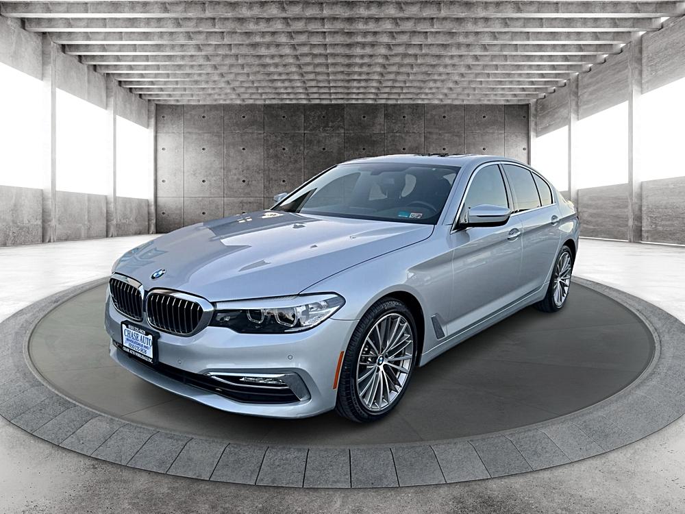 2017 BMW 5 Series 530i's photo