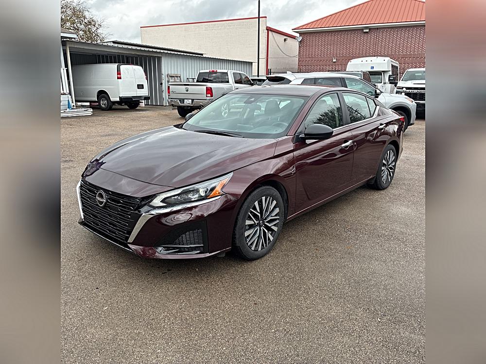 2024 Nissan Altima SV