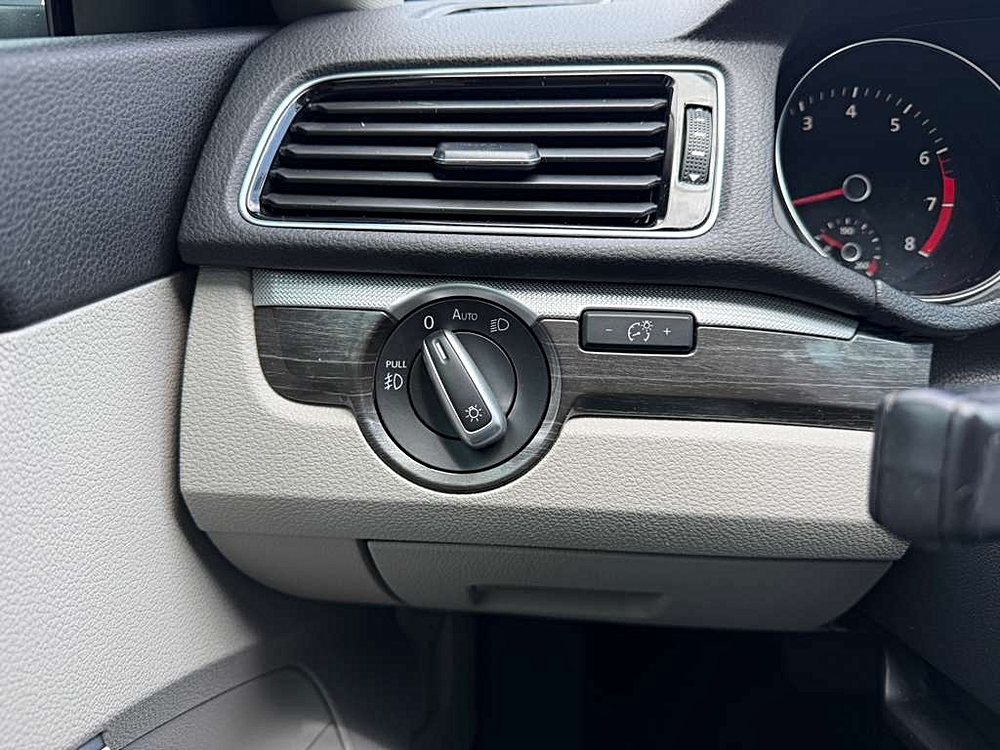 2018 Volkswagen Passat S - Photo 22