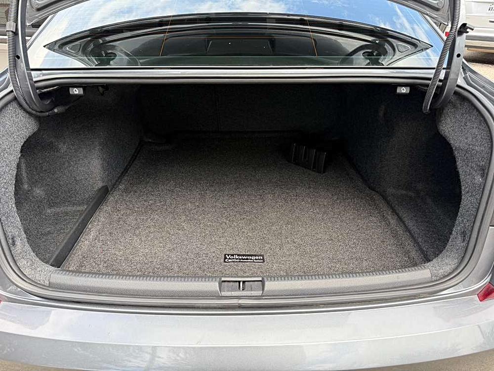 2018 Volkswagen Passat S - Photo 36
