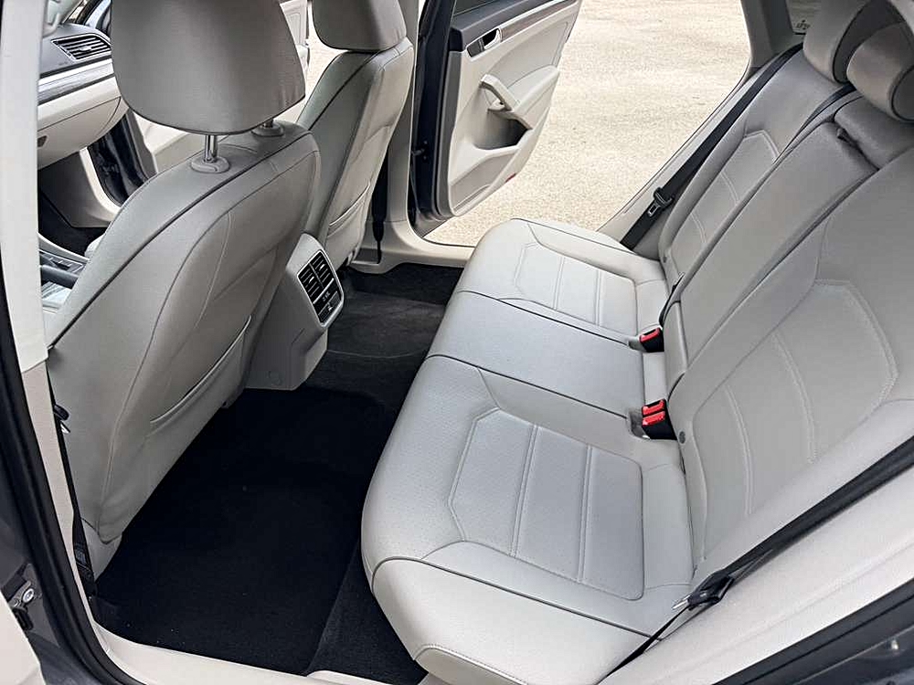 2018 Volkswagen Passat S - Photo 32