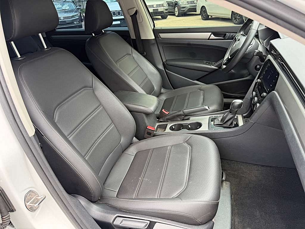 2018 Volkswagen Passat S - Photo 48