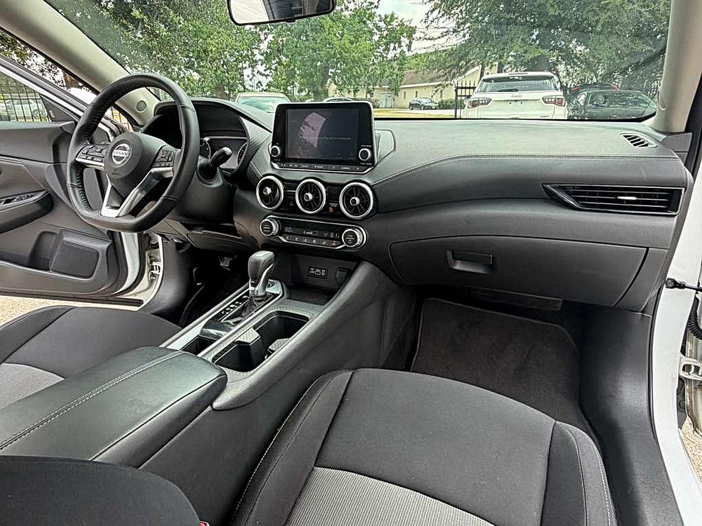 2022 Nissan Sentra SV - Photo 8