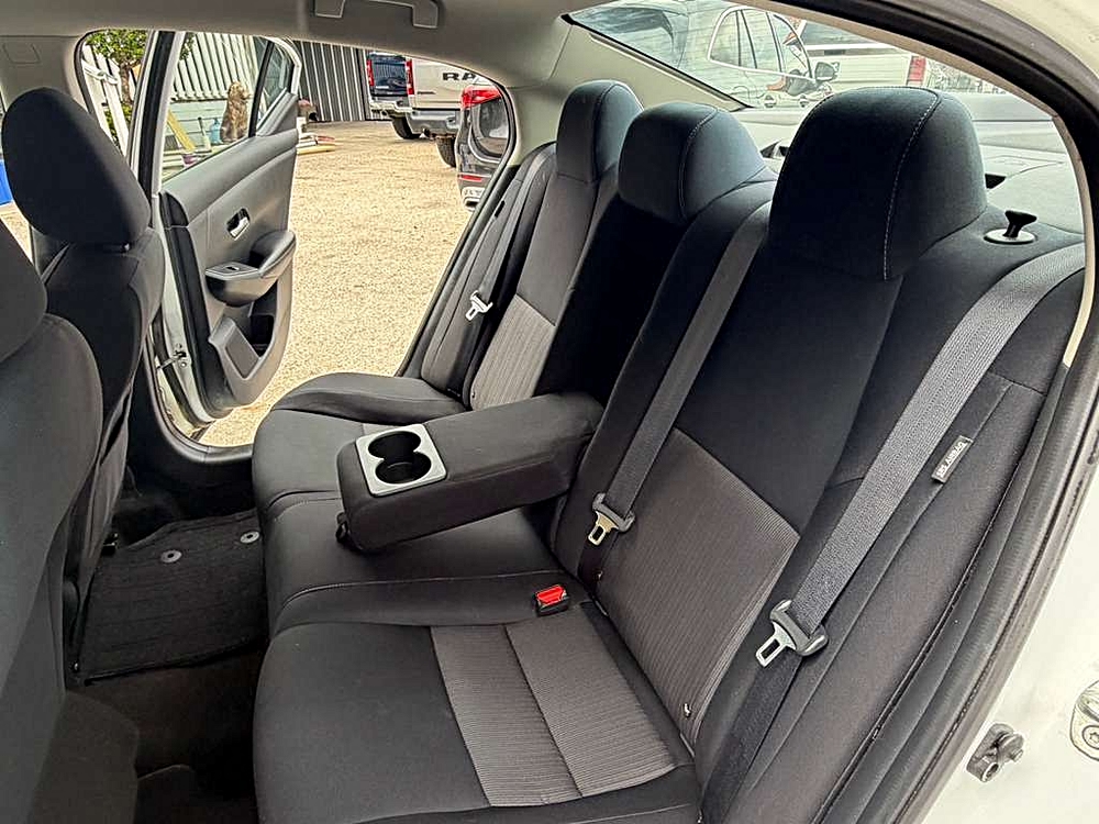 2022 Nissan Sentra SV - Photo 17