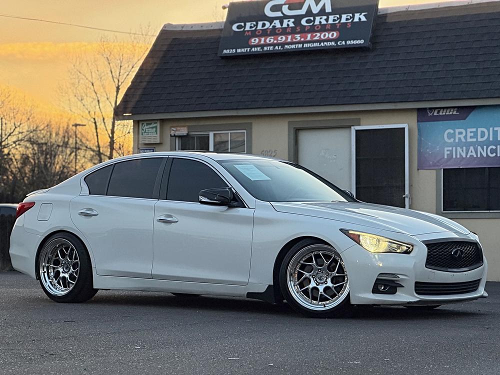 2014 INFINITI Q50 Premium