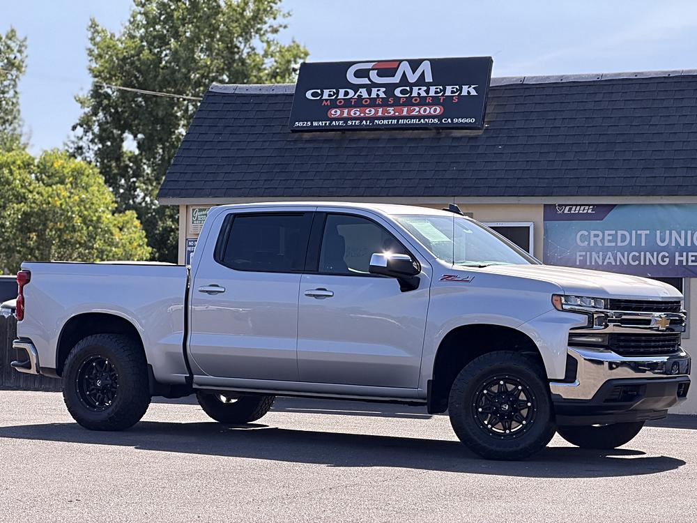 2019 Chevrolet Silverado 1500 LT 4X4 Crew Cab Standard Box's photo