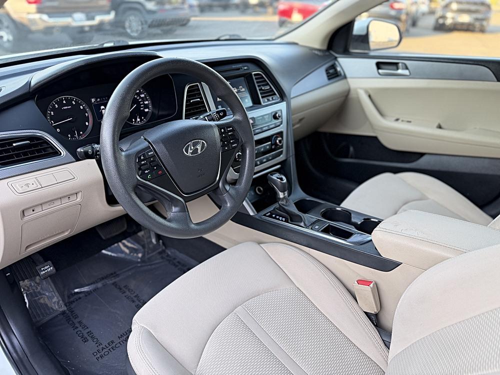 2017 Hyundai Sonata SE - Photo 17