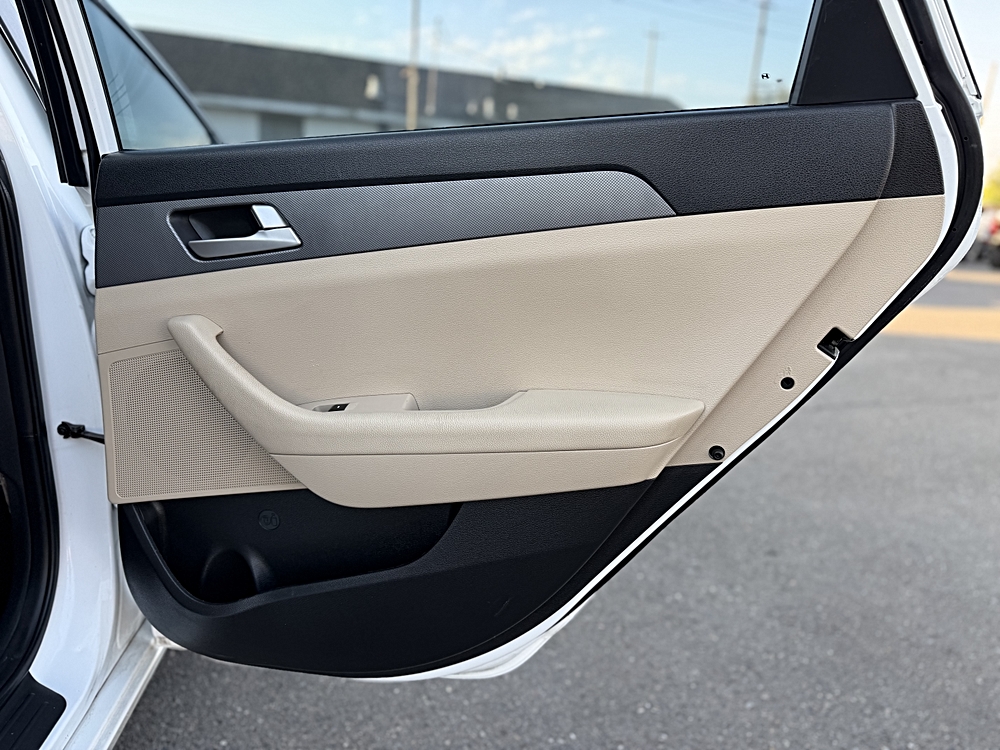 2017 Hyundai Sonata SE - Photo 15