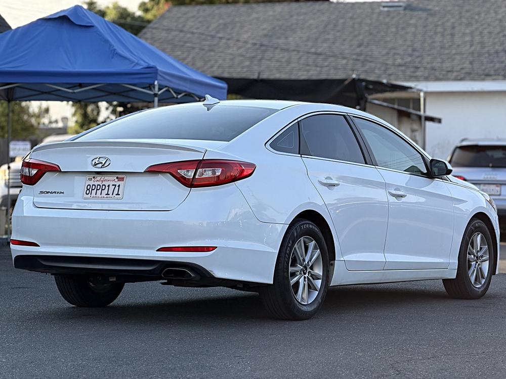 2017 Hyundai Sonata SE - Photo 7