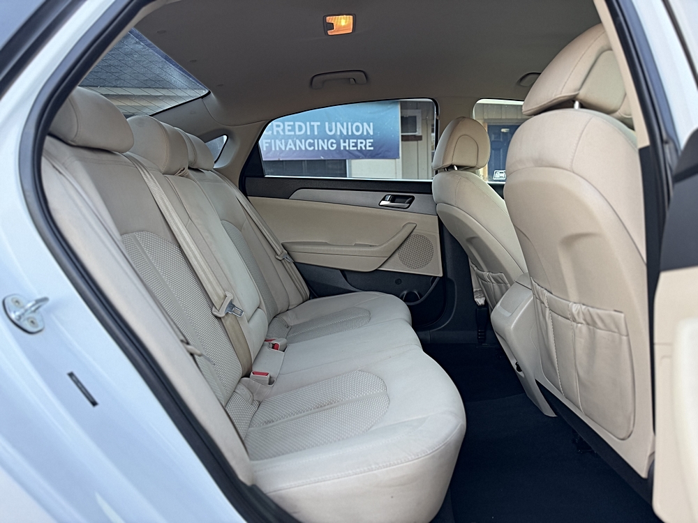 2017 Hyundai Sonata SE - Photo 14