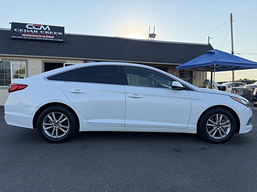 2017 Hyundai Sonata SE - Photo 8