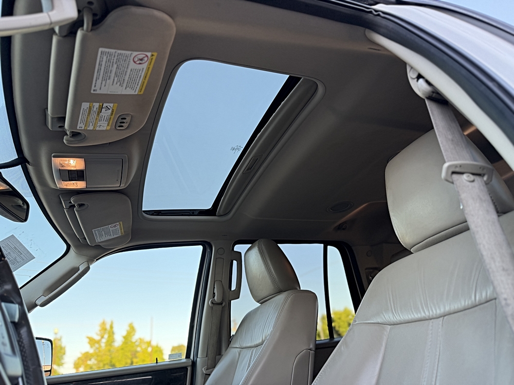 2016 Lincoln Navigator Select - Photo 22