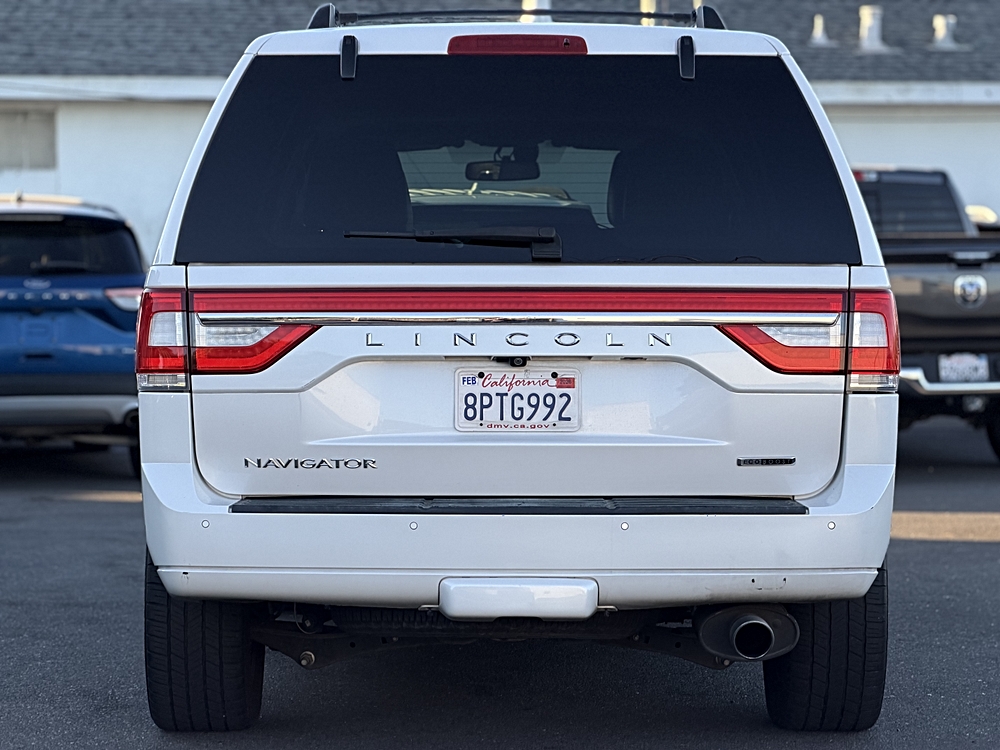 2016 Lincoln Navigator Select - Photo 6