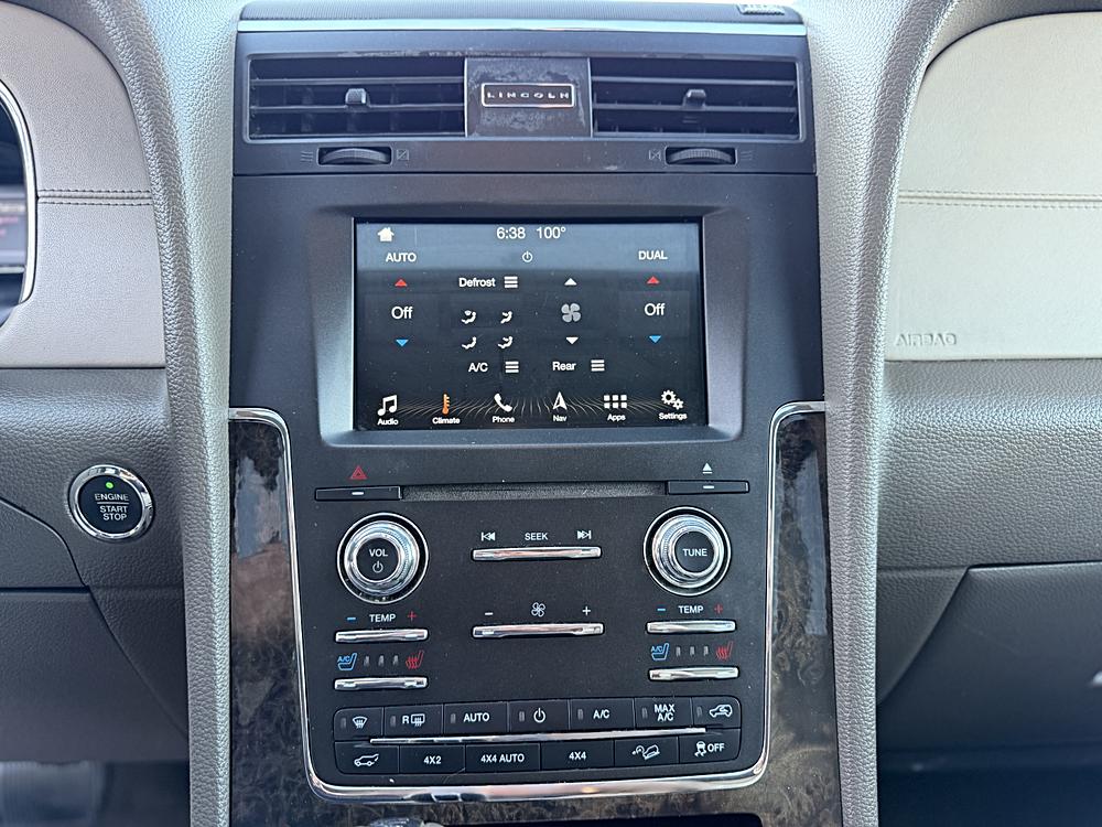 2016 Lincoln Navigator Select - Photo 20