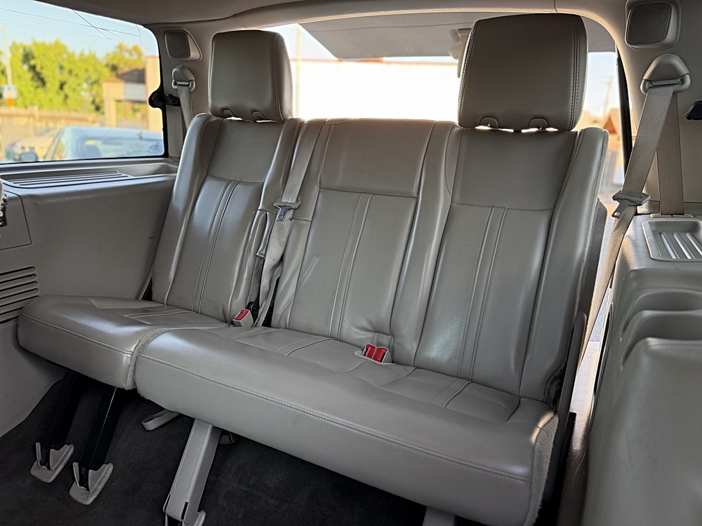 2016 Lincoln Navigator Select - Photo 26