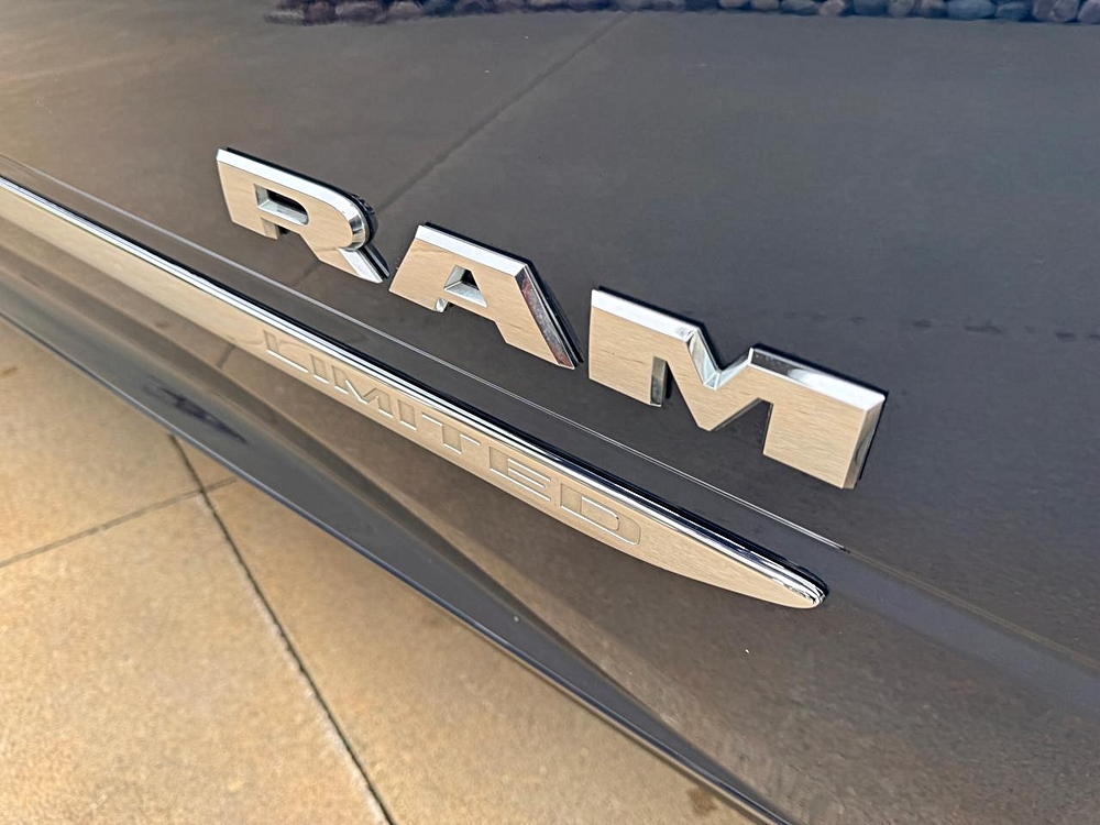 2021 RAM Ram 2500 Pickup Laramie Limited - Photo 32