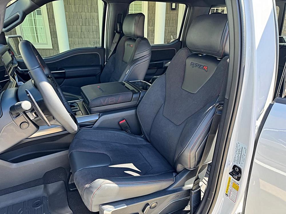2025 Ford F-150 Raptor - Photo 12