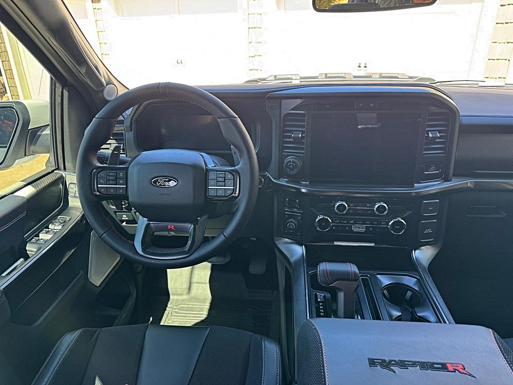 2025 Ford F-150 Raptor - Photo 14