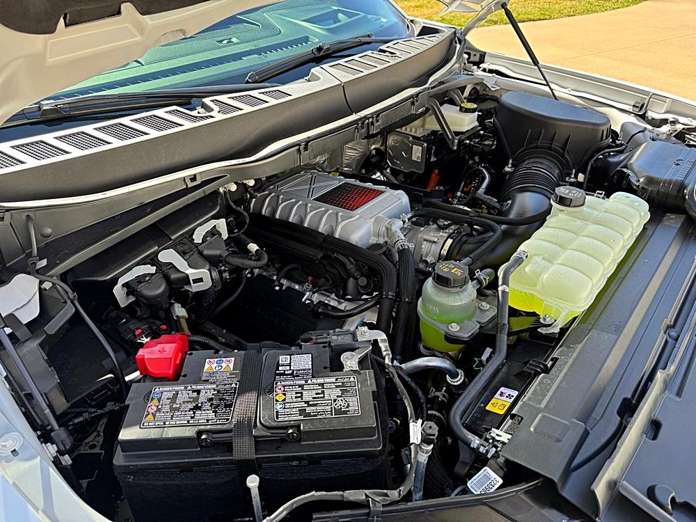 2025 Ford F-150 Raptor - Photo 24