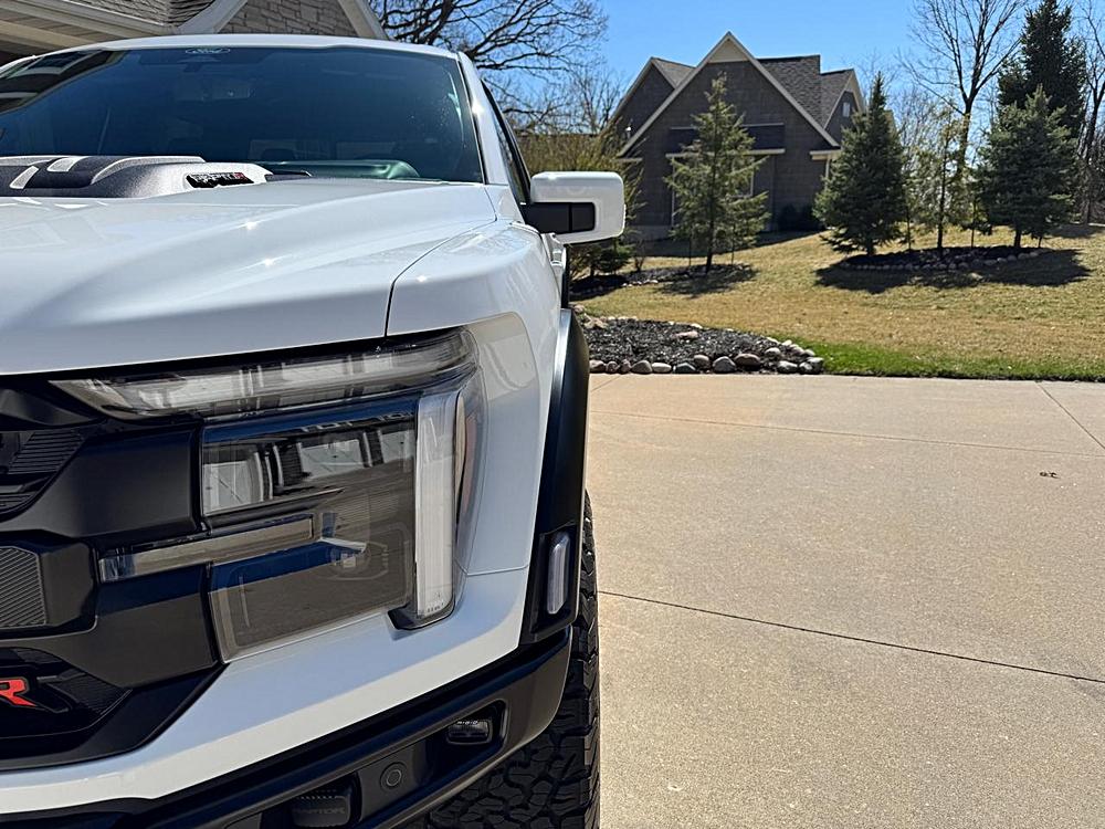 2025 Ford F-150 Raptor - Photo 31