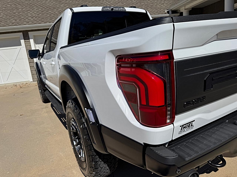 2025 Ford F-150 Raptor - Photo 43