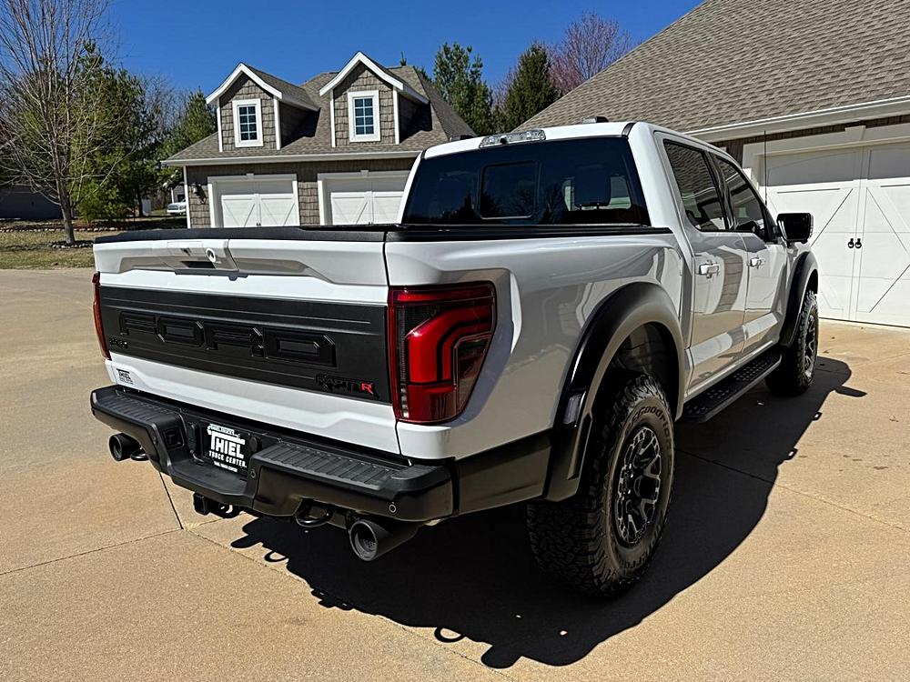 2025 Ford F-150 Raptor - Photo 6