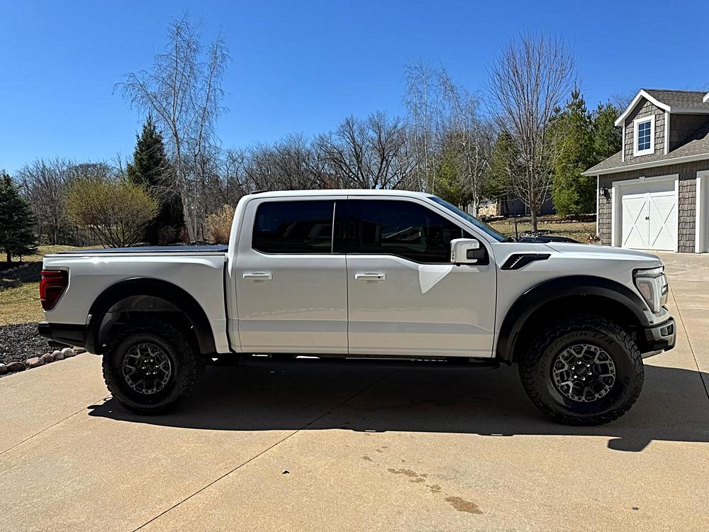 2025 Ford F-150 Raptor - Photo 7
