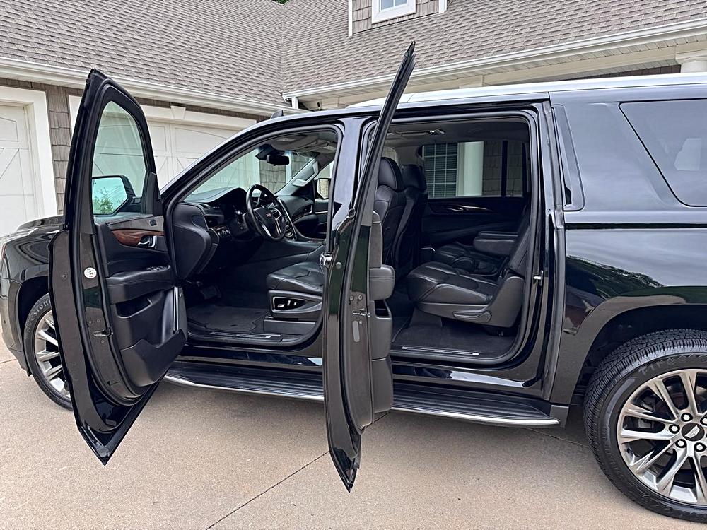 2019 Cadillac Escalade ESV Luxury - Photo 11