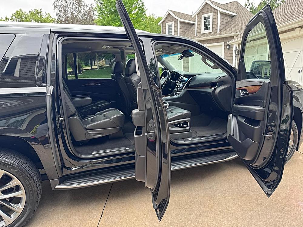 2019 Cadillac Escalade ESV Luxury - Photo 25
