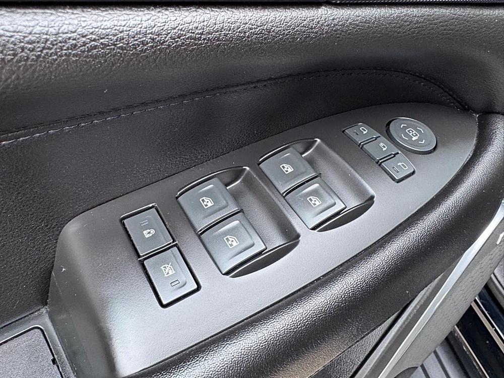 2019 Cadillac Escalade ESV Luxury - Photo 48