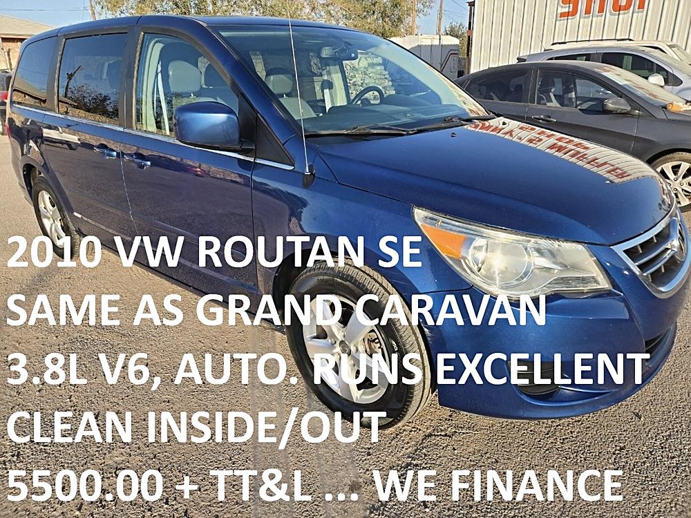 2010 Volkswagen Routan SE