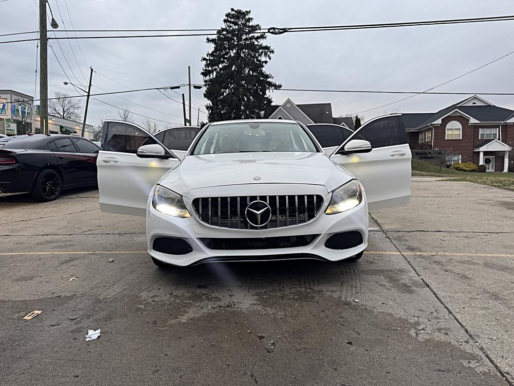 2015 Mercedes-Benz C-Class C300's photo