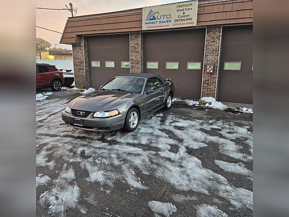 2003 Ford Mustang Deluxe