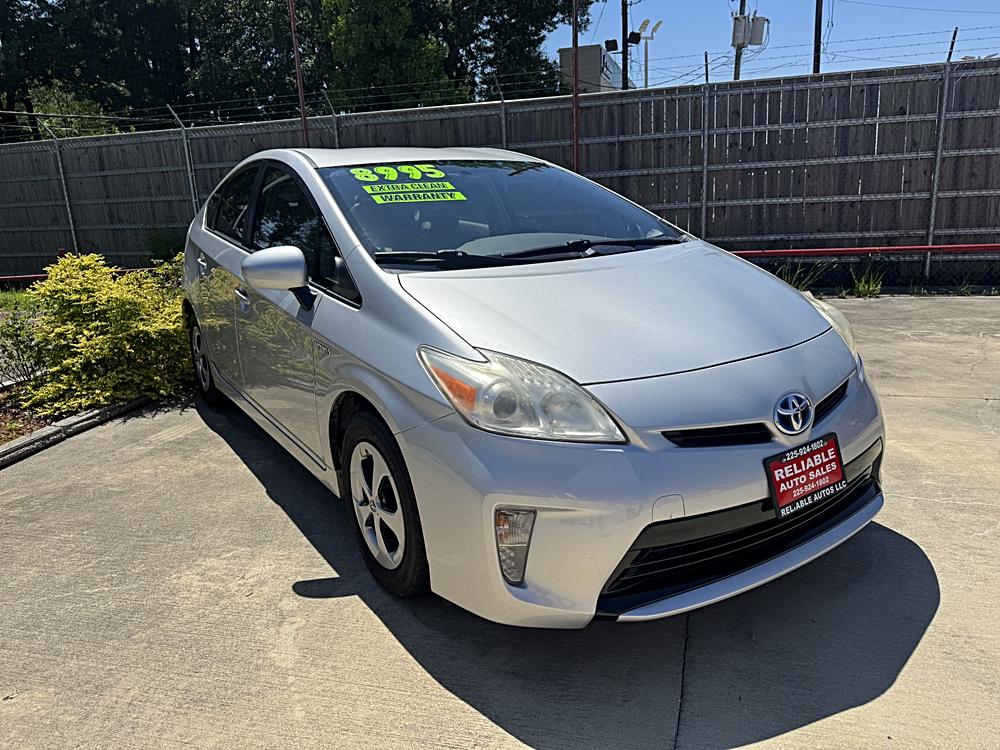 2013 Toyota Prius Three's photo