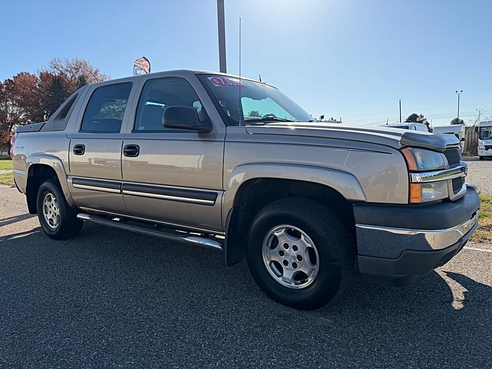 2005 CHEVROLET AVALANCHE 4X4 LS CREW CAB