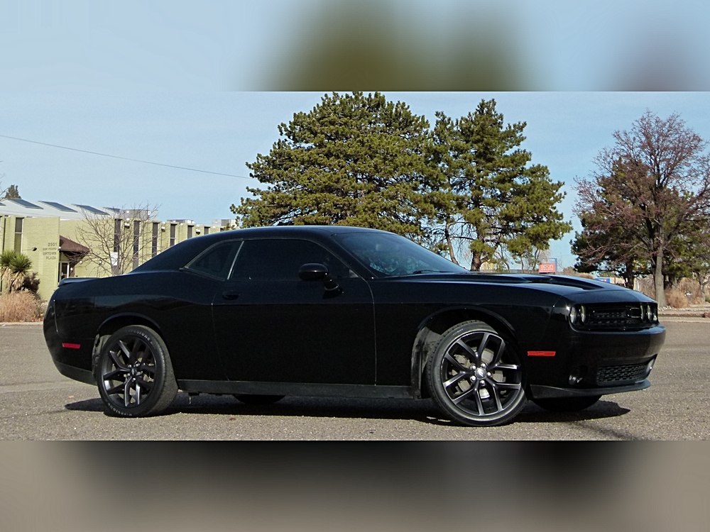 2021 Dodge Challenger SXT's photo