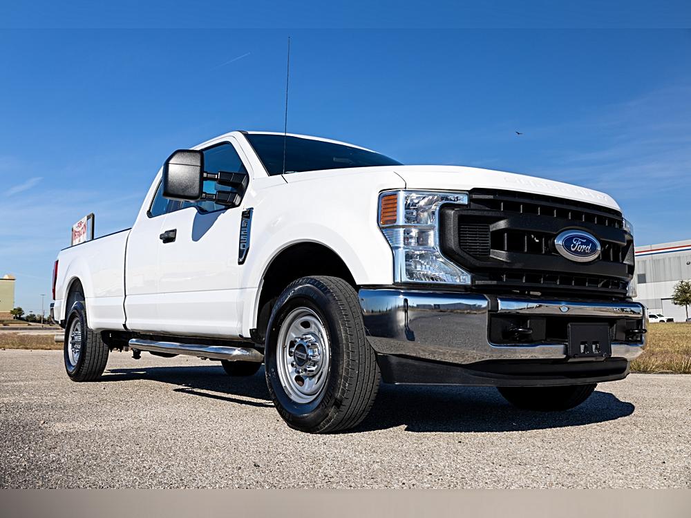 2021 Ford F-250 Super Duty XL's photo