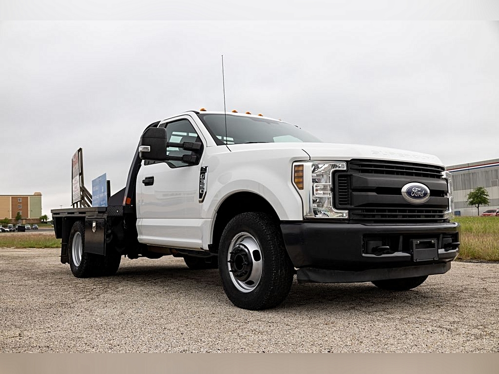 2019 Ford F-350 Super Duty Chassis Cab