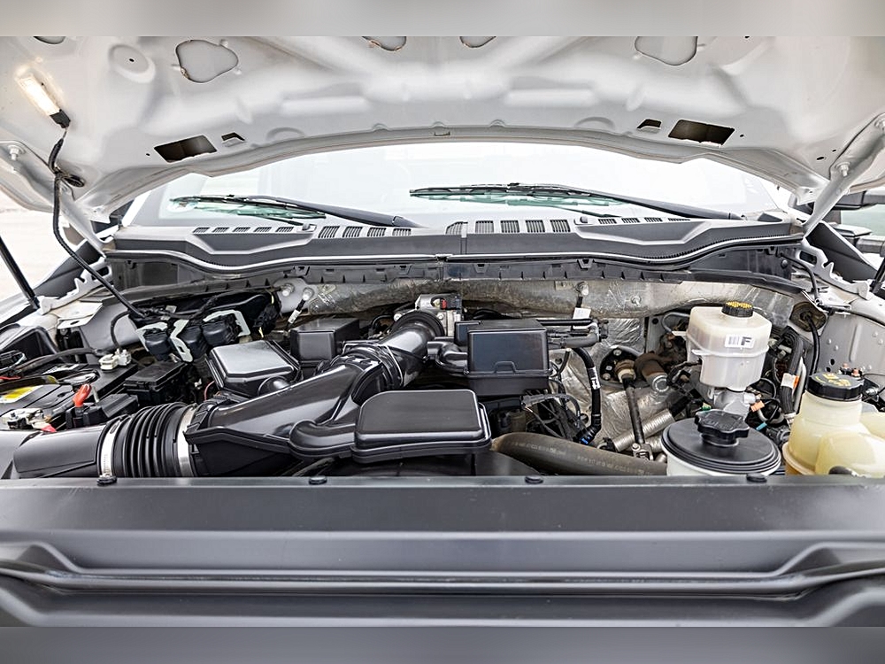 2020 Ford F-350 Super Duty Chassis Cab XL - Photo 16