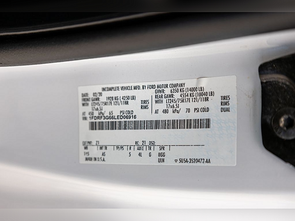 2020 Ford F-350 Super Duty Chassis Cab XL - Photo 21