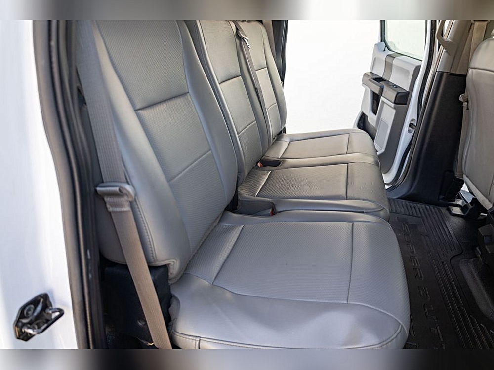 2019 Ford F-350 Super Duty Chassis Cab XL - Photo 12