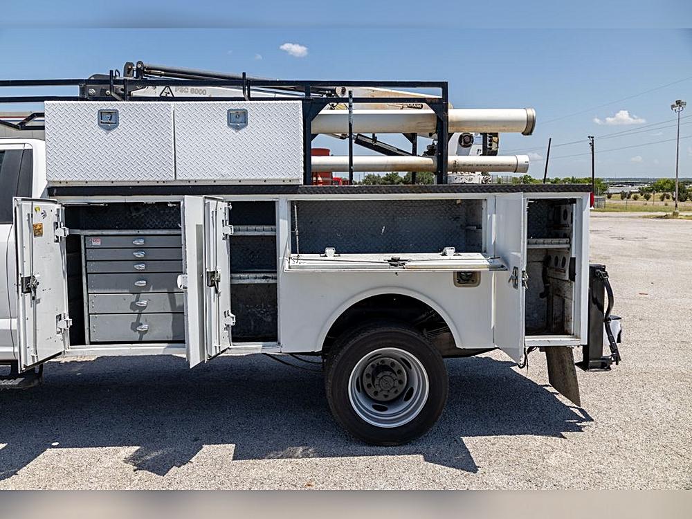 2019 Ford F-550 Super Duty Chassis Cab XL - Photo 20
