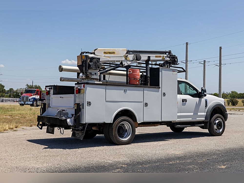 2019 Ford F-550 Super Duty Chassis Cab XL - Photo 7