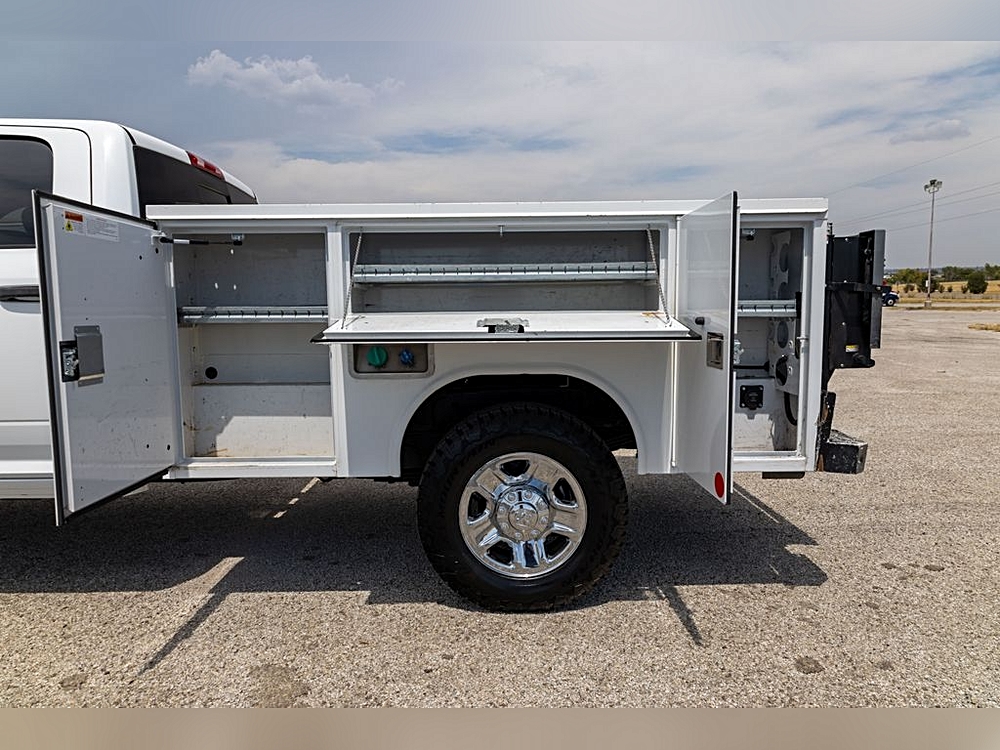 2022 RAM Ram 3500 Pickup Tradesman - Photo 22